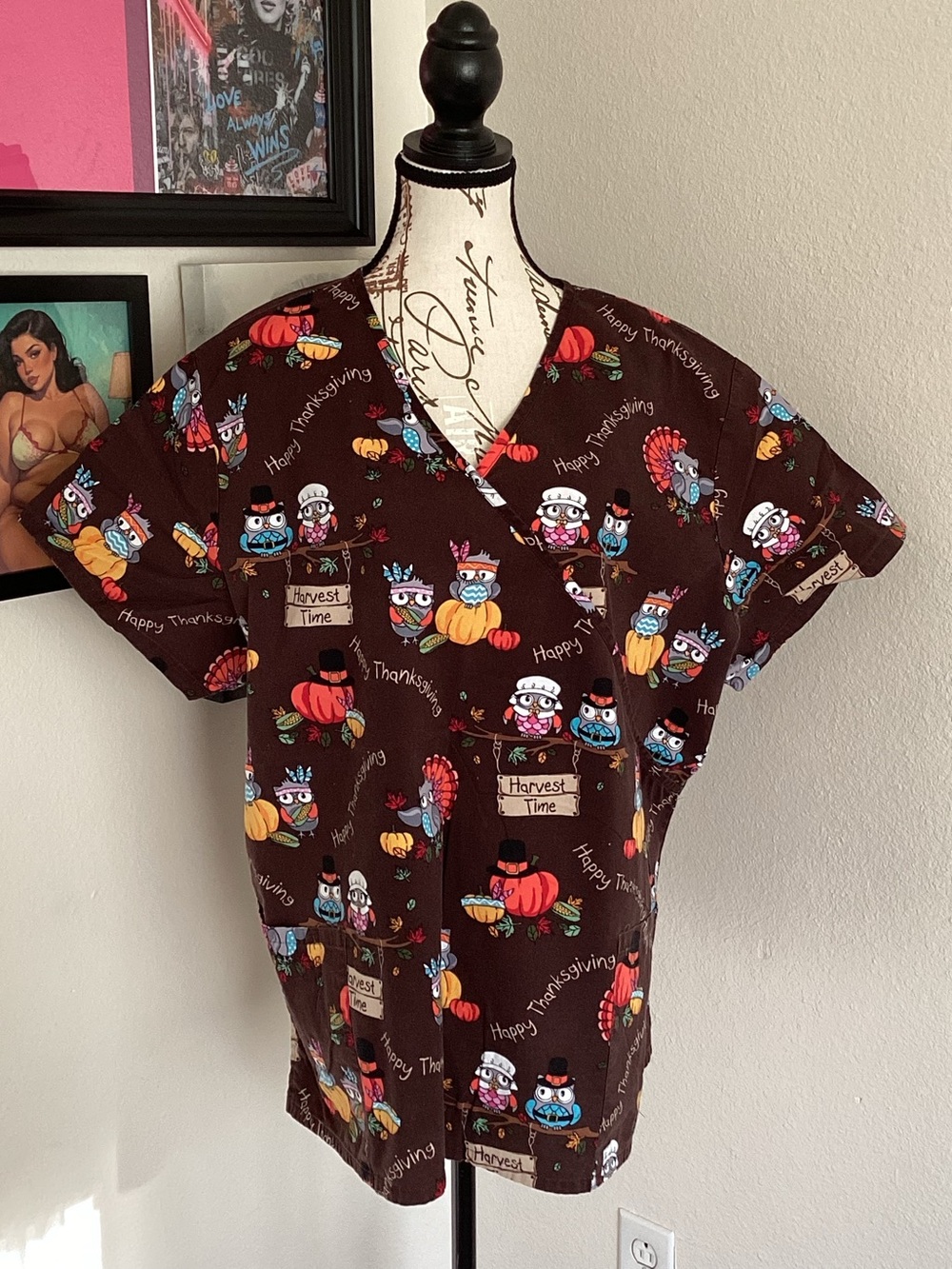 Scrubstar Brown Owl & Pumpkin with “Happy Thanksgiving” Print Scrub Top 2X